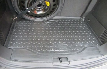 Автокилим гумовий лодочка Opel Mokka / Chevrolet Tracker 2013- багажник AVTO-Gumm